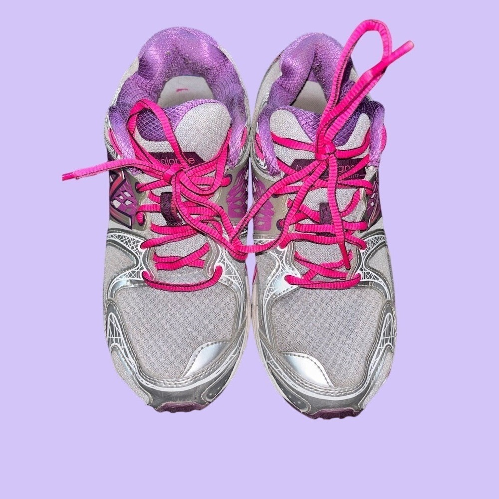 New Balance 1340v2 Women's Stability Running Shoes Gray Purple Pink Size 9 walk